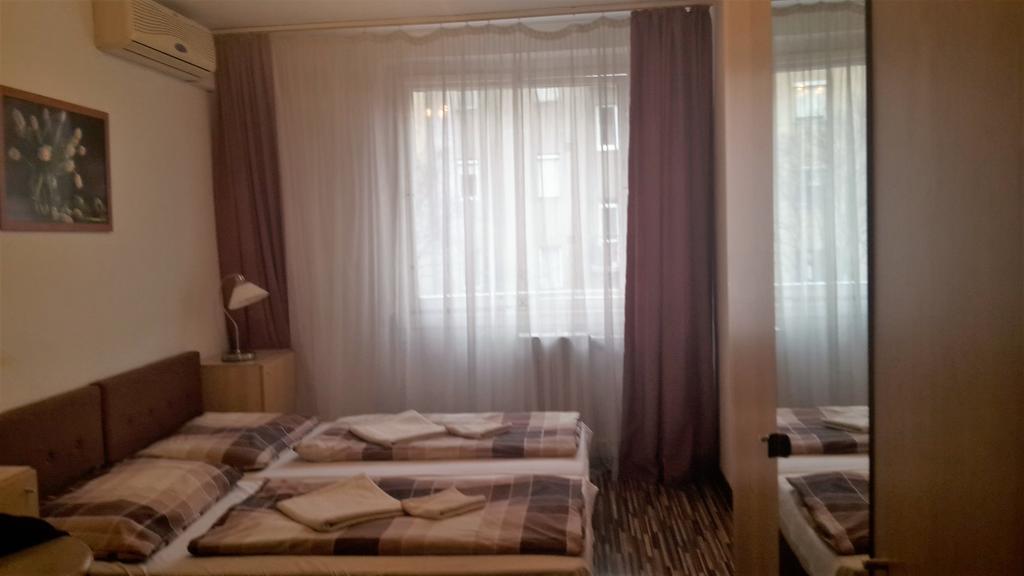 Judit Apartmanok Budapest Ngoại thất bức ảnh